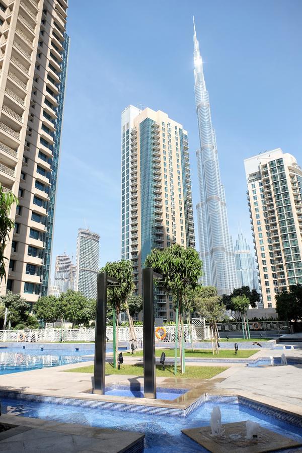 Dreamland {Ease By Emaar}- Burj Khalifa View Apartment Dubai Bagian luar foto